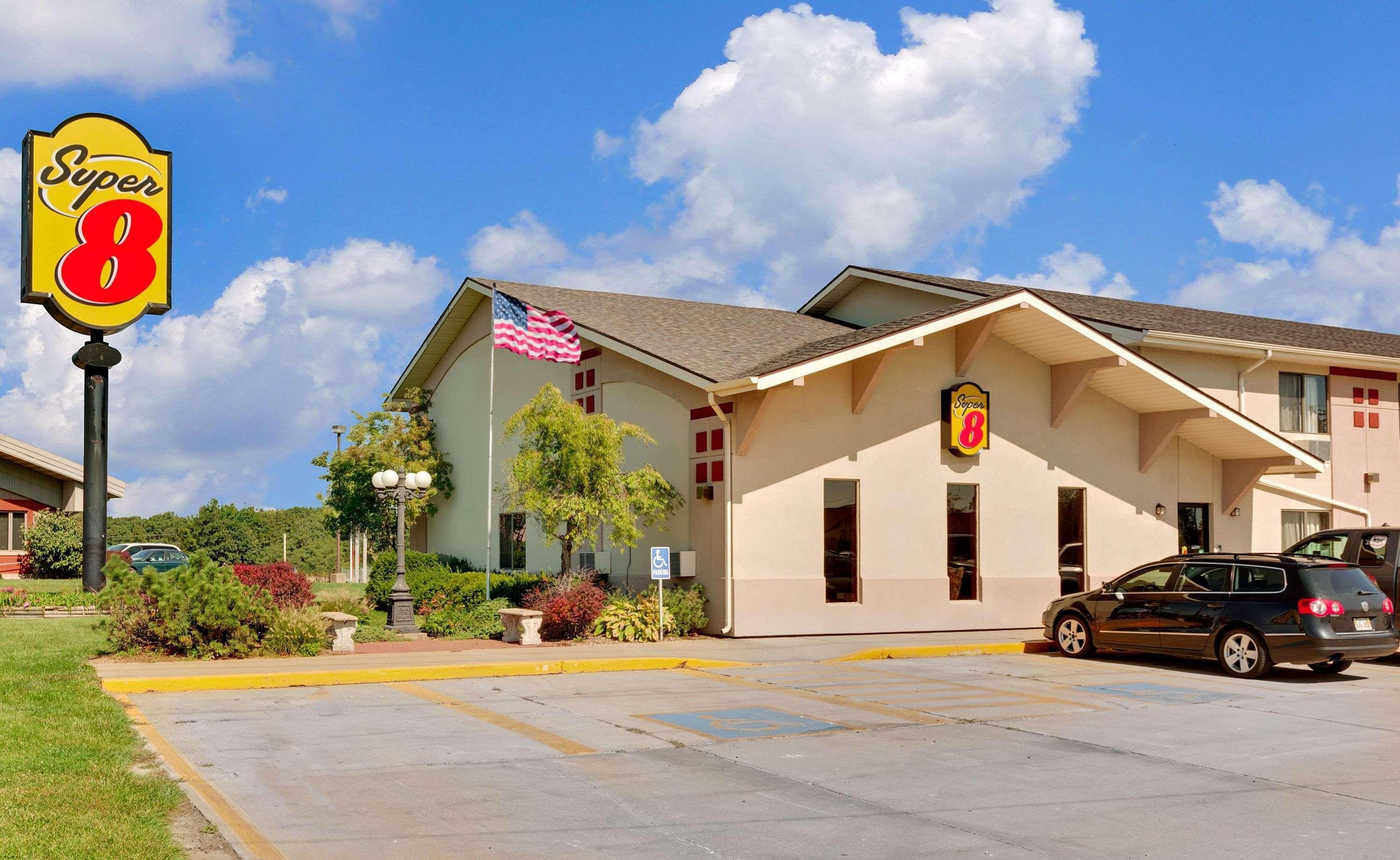 Super 8 By Wyndham Keokuk Exterior foto
